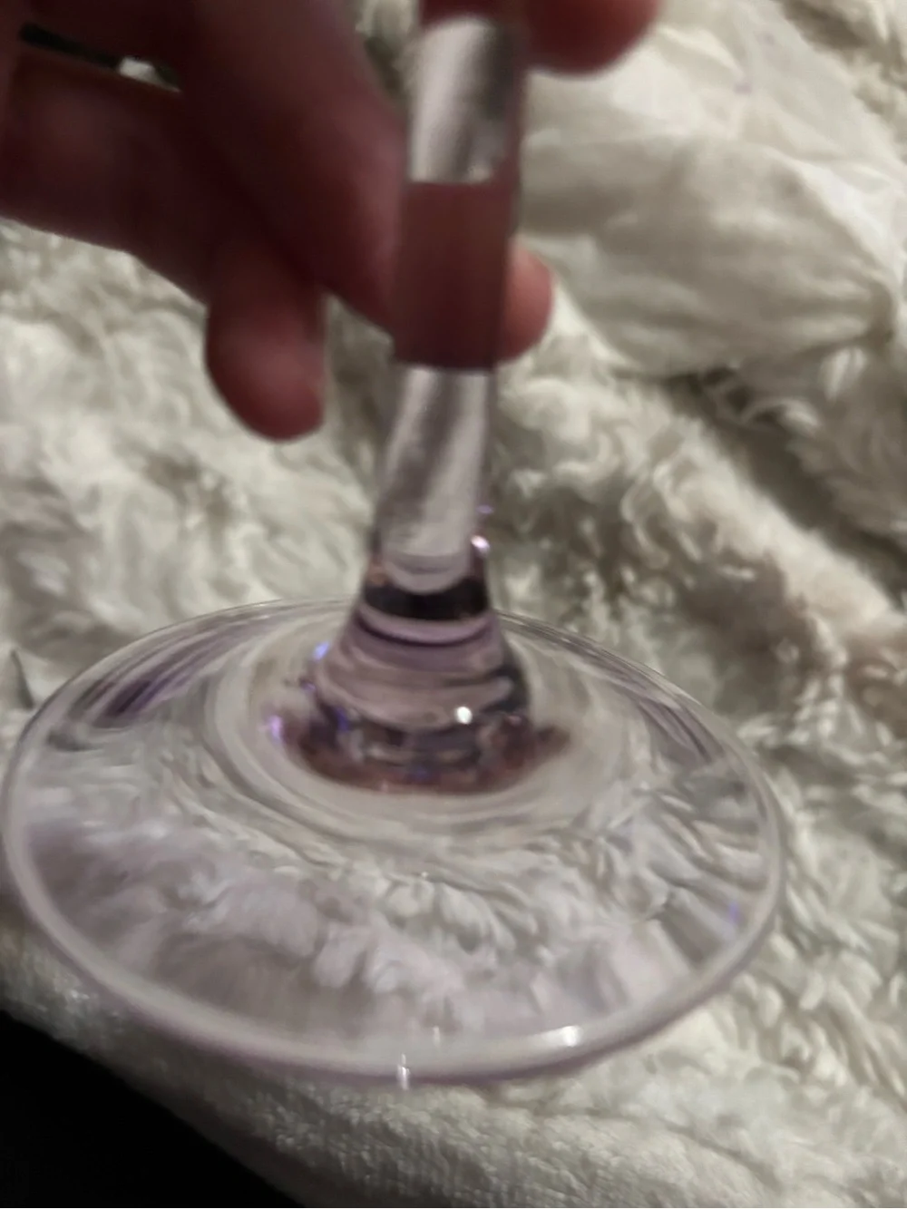 Lavender Glass Champagne Flute - Elegant Stemware